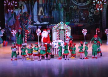 Con luces, música y mucho amor, la Estancia Infantil lleva a cabo su Festival Navideño 2025.-