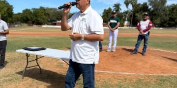 Mingo Vázquez invitado especial en la inauguración de la Liga Dominical de Tercera Fuerza “Chiken Liren”