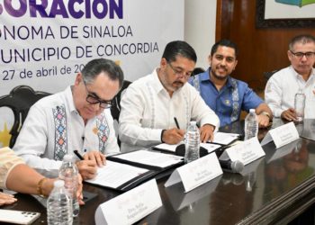 El Rector Jesús Madueña y el alcalde de Concordia, Óscar Zamudio Pérez, firman Convenio de Colaboración