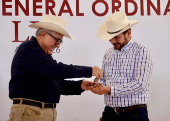 Entrega gobernador Rocha apoyos en equipamiento por 10 mdp al sector ganadero