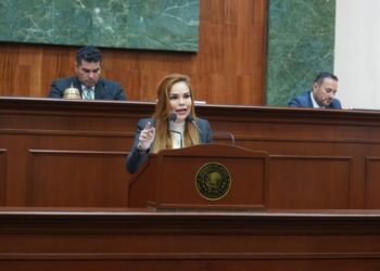 Presenta Paola Gárate iniciativa de reforma a la Ley de Obras Públicas