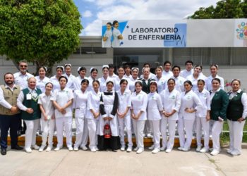 Conalep Sinaloa celebra la imposición de cofia y fistol a sus futuros técnicos profesionales en enfermería