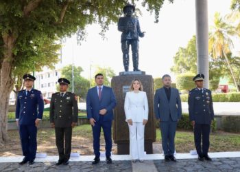 ICATSIN encabeza acto cívico por el 106 aniversario luctuoso de Venustiano Carranza