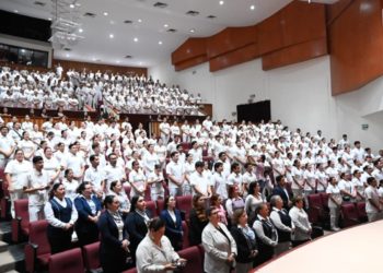 ¡De la clínica a la ciencia! Estudiantes de Enfermería de la UAS