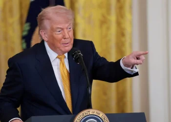 Trump endurece postura y habla otra vez de intervenir en México