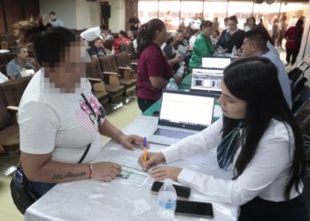 CFE atiende a usuarios por inconformidades relacionadas con facturación del servicio eléctrico