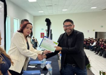 Culminan con éxito más de 800 estudiantes de la Unidad Académica Preparatoria Los Mochis
