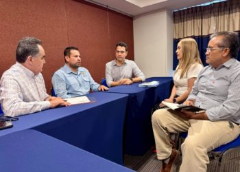 Realizan encuentro el Rector Jesús Madueña y líderes del SUNTUAS