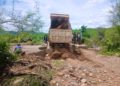Gobierno de El Fuerte trabaja en la rehabilitación del puente y accesos de Potrero de los Soto