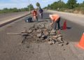 Municipio mantiene trabajos de bacheo y reposición de losas