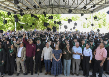 DE LAS AULAS A NUEVOS CAMINOS: 209 JÓVENES EGRESAN DE CONALEP EL FUERTE Y EL CARRIZO