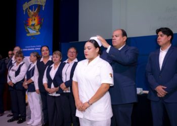 Facultad de Enfermería Culiacán de la UAS realiza la tradicional Imposición de Cofias y Fístoles a más de 800 estudiantes
