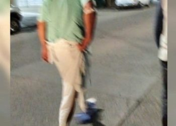 Paciente del IMSS Guasave va con la bata puesta, le cancelaron la cirugía 