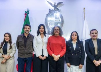 La Gobernadora Graciela Domínguez Nava tomó protesta esta tarde a las siguientes funcionarias y funcionario del Gabinete estatal