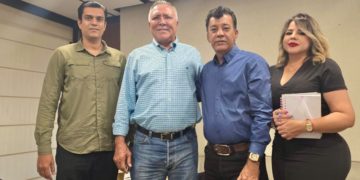 Alcalde Gildardo Leyva da seguimiento a la inversión en obras para El Fuerte