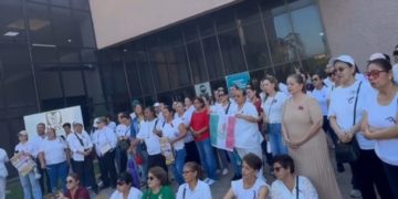 Se manifiestan trabajadores del IMSS en los mochis; exigen insumos y respeto a sus derechos laborales