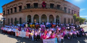 Ayuntamiento de El Fuerte realiza marcha de concientización por el Día Mundial de la Lucha contra el Cáncer de Mama